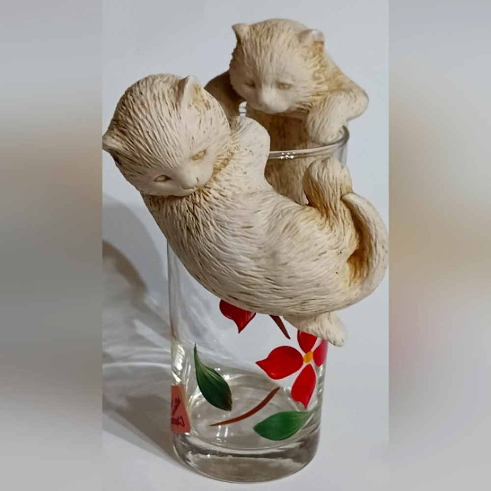 Vintage Hen-Feathers Climbing Hanging Cats Figurines